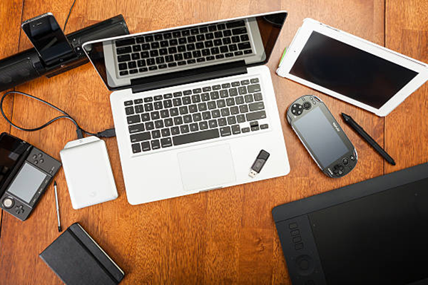 The electronic aluminum enclosure is used for notebooks and tablets, capacitors, computer cases